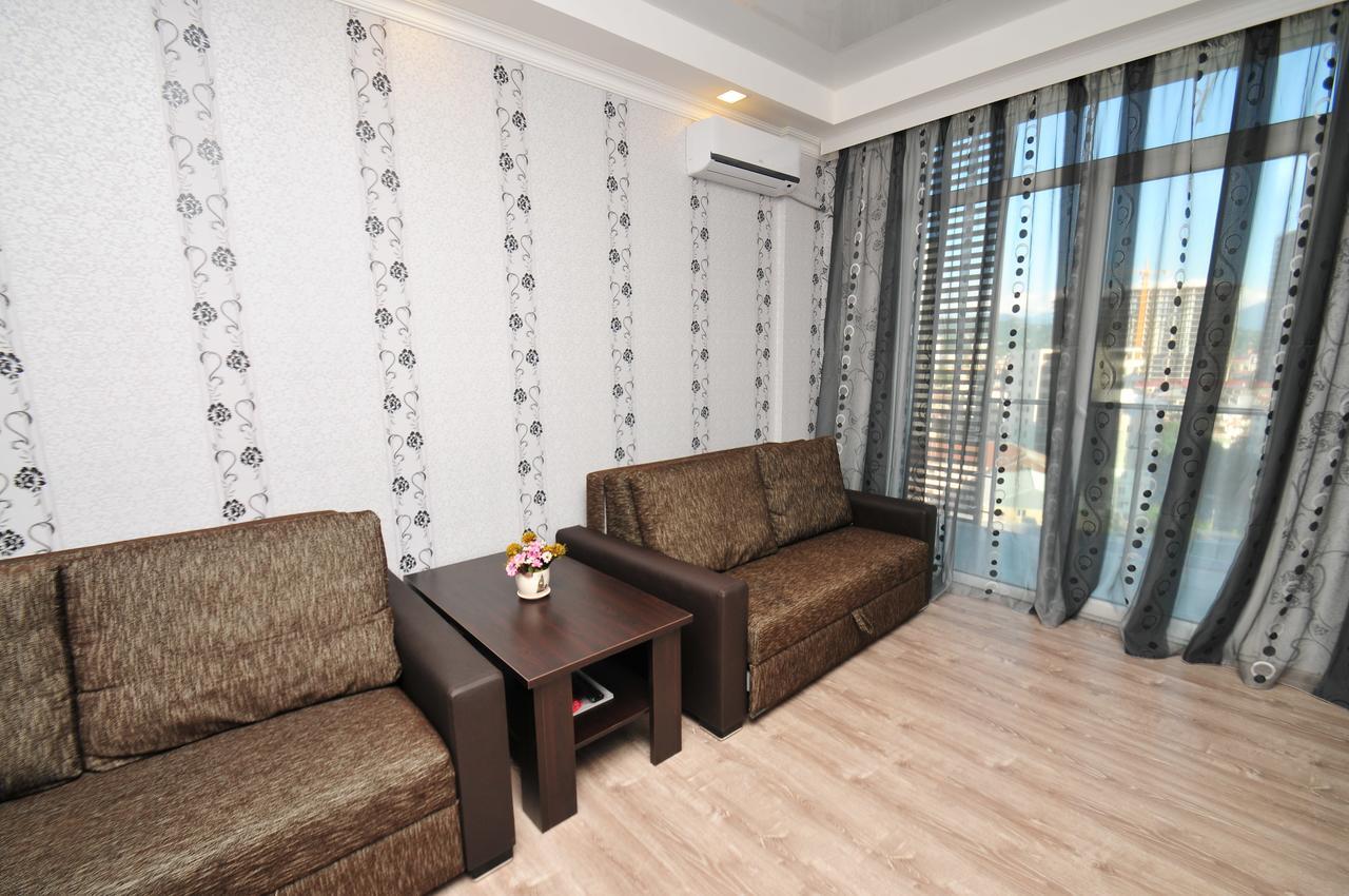Sea Appart Hotel In The City Center Batumi Bagian luar foto