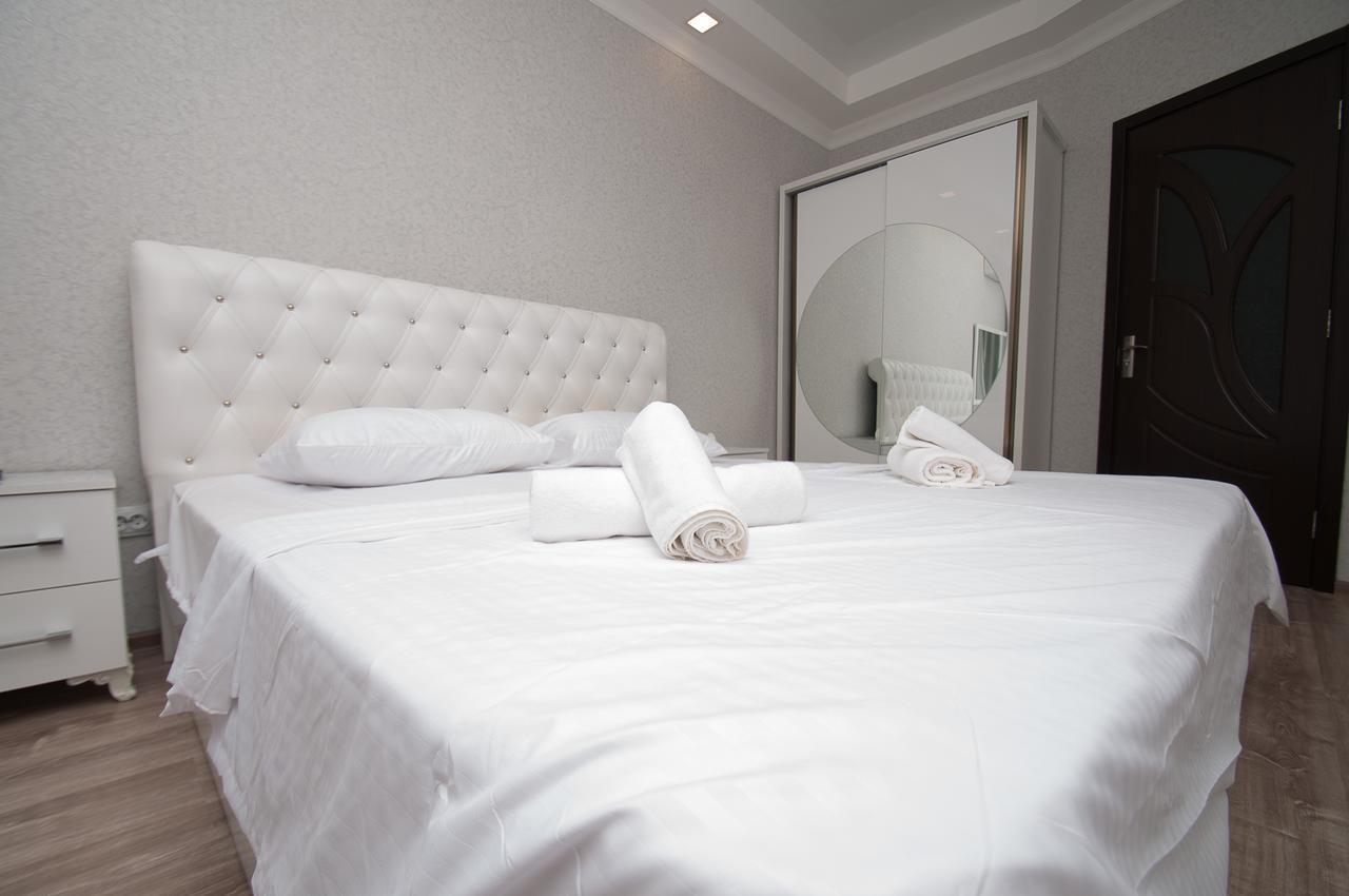Sea Appart Hotel In The City Center Batumi Bagian luar foto