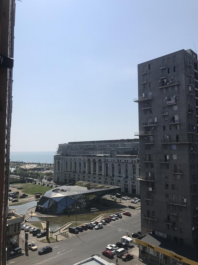 Sea Appart Hotel In The City Center Batumi Bagian luar foto